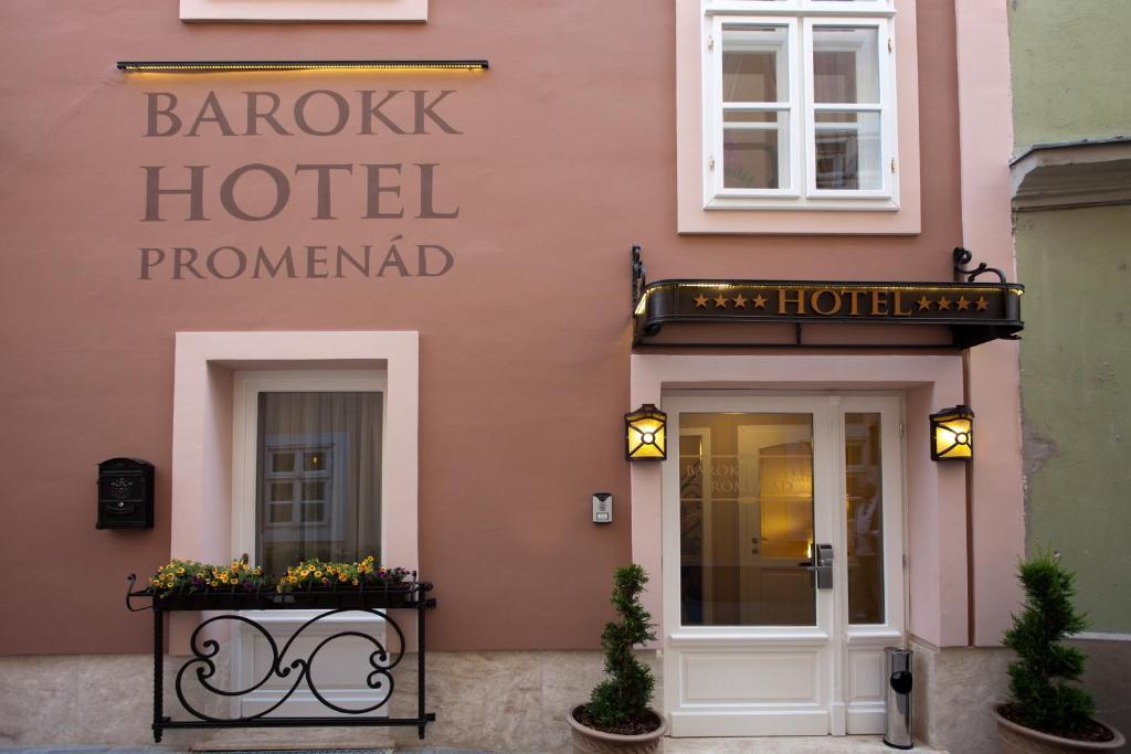 Barokk Hotel Promenad Gyor Exterior photo